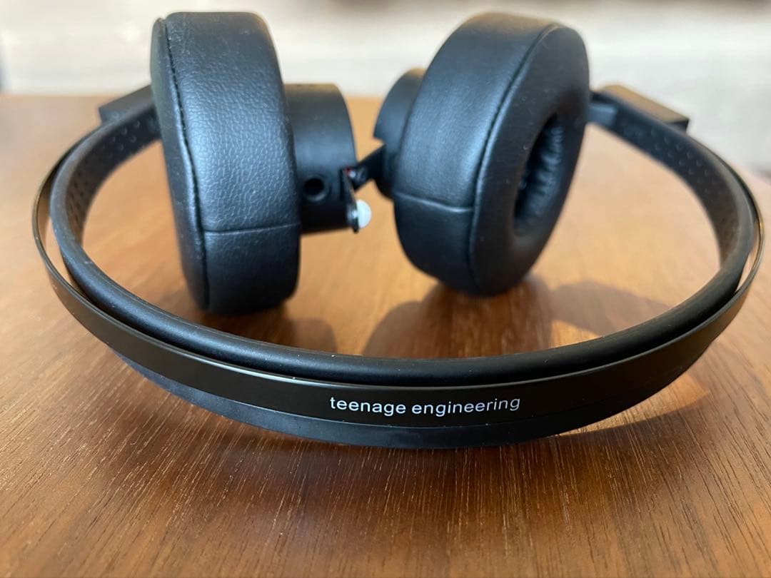 ヘッドホン TEENAGE ENGINEERING M-1 headphones