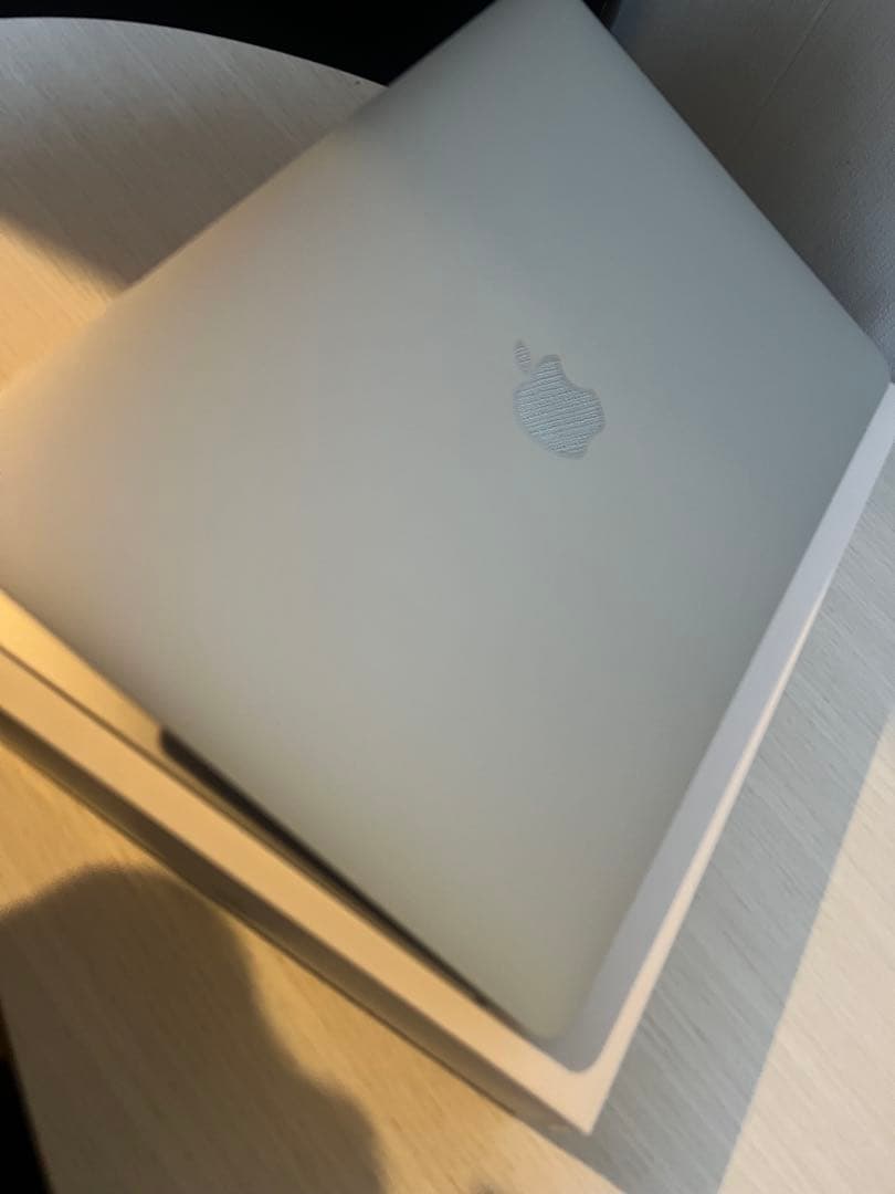 《美品》M1 MacBook Air 13インチ 16GB / 512GB