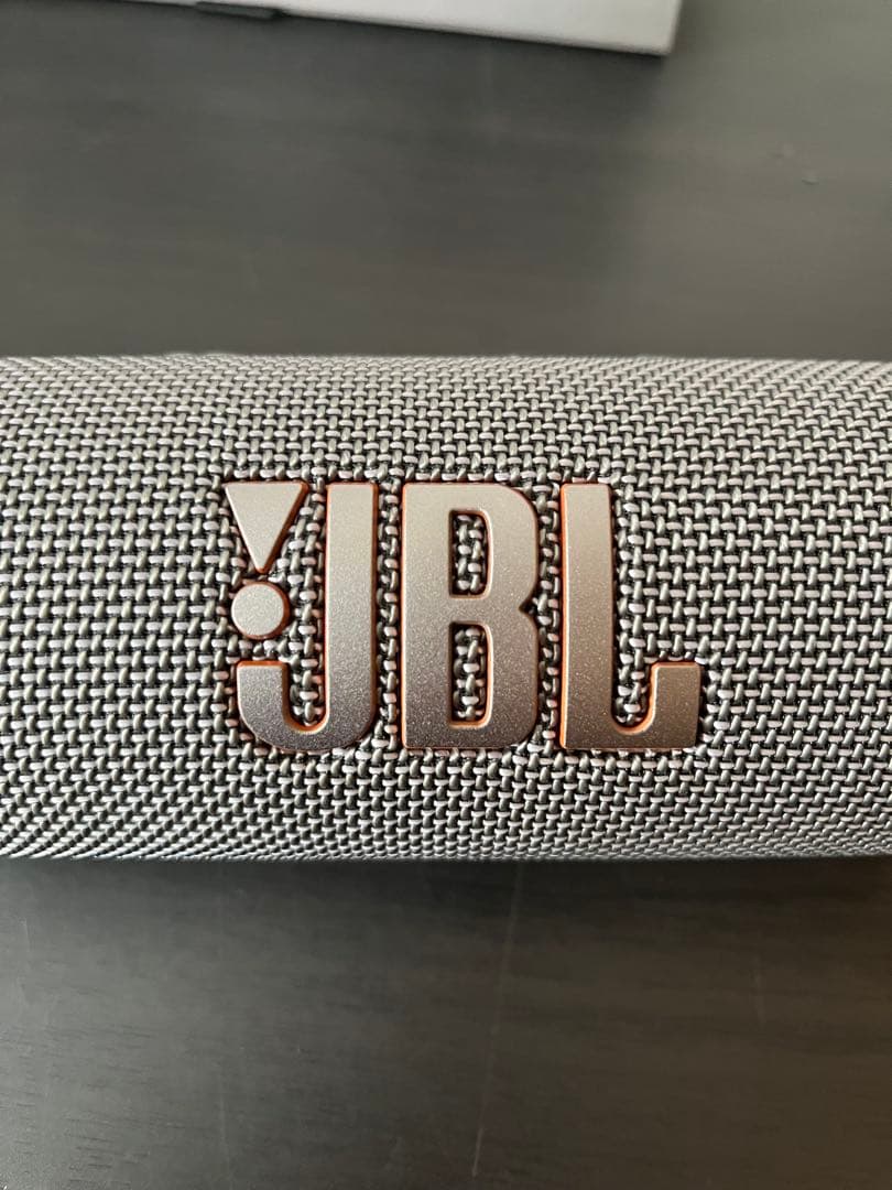 【美品】JBL FLIP6 ワイヤレススピーカー　グレー 値下げ⭕️