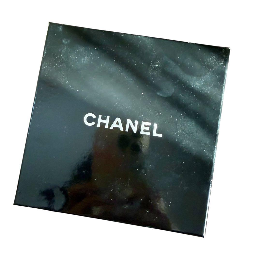 美品 CHANEL 直営店限定 完売 スペーストラベラー アイシャドウパレット