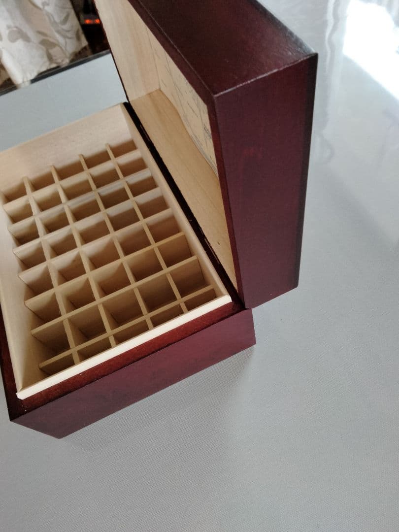 【02/2036】フラワーエッセンスのフルセットと専用木箱♪ヒーリングハーブス社
