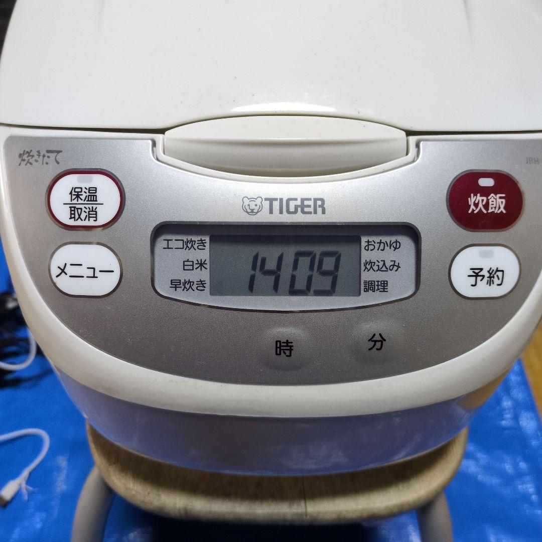 ★美品★使用回数10回くらい★タイガー 5.5合 炊きたて マイコン 炊飯ジャー