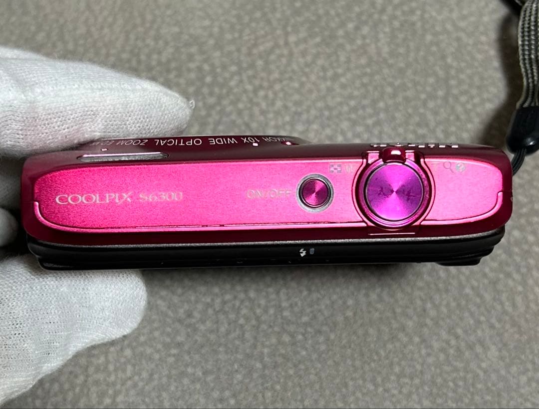 【極美品】Nikon COOLPIX S6300