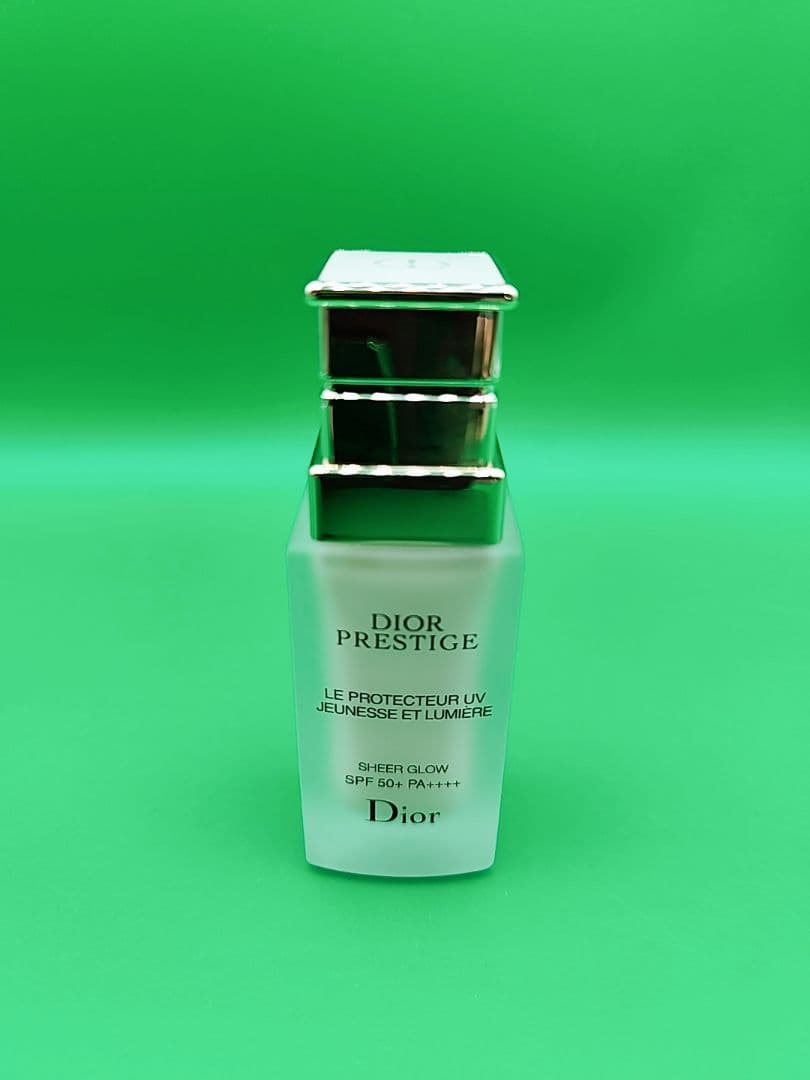 Dior　プレステージ ホワイトルプロテクター UV ルミエール シアーグロウ