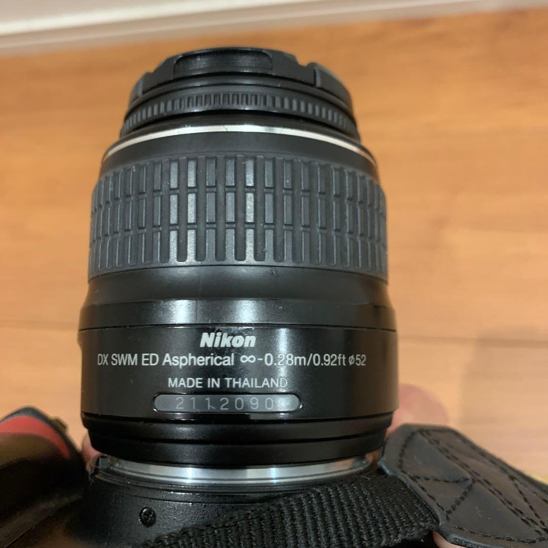 Nikon D40 デジタル一眼レフカメラ 本体 レンズ付き