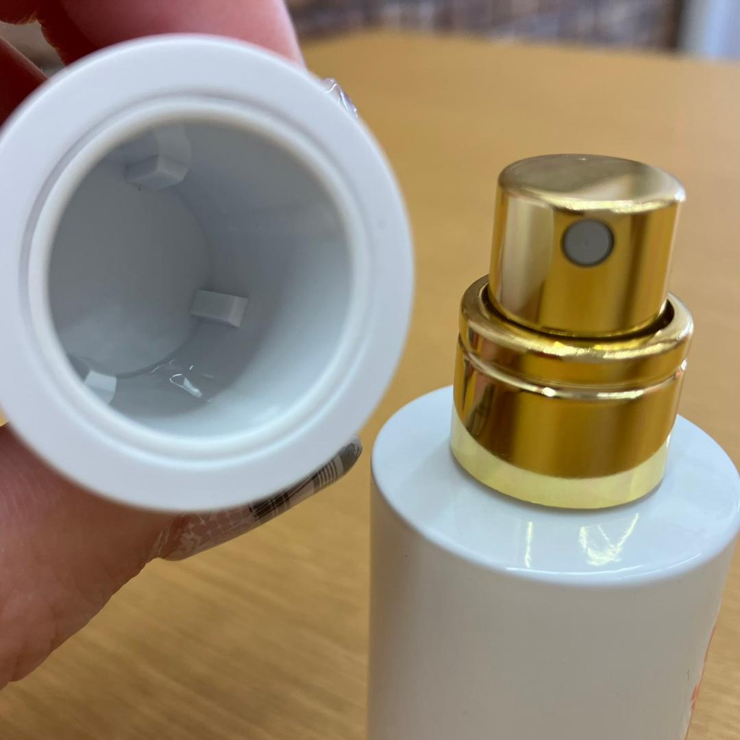 ☆ウカ　プチューム　サンディローズ　15ml　（香水）