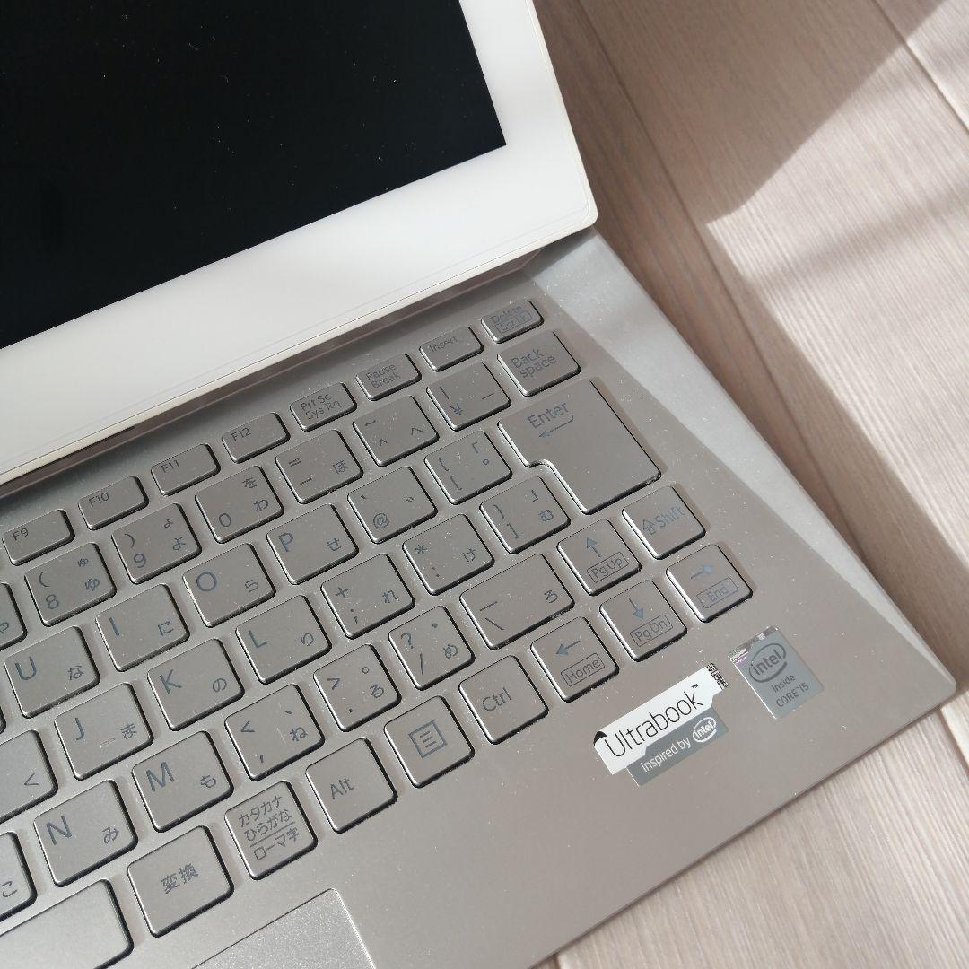SONY VAIO Duo 13　ノートパソコン