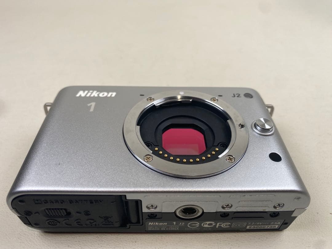 デジタルカメラ Nikon1 J2