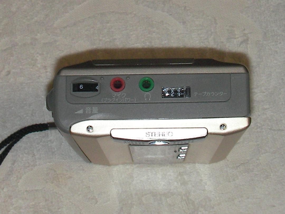 美品：TCS-600 Sony ソニー ステレオカセットテープレコーダー、電池付