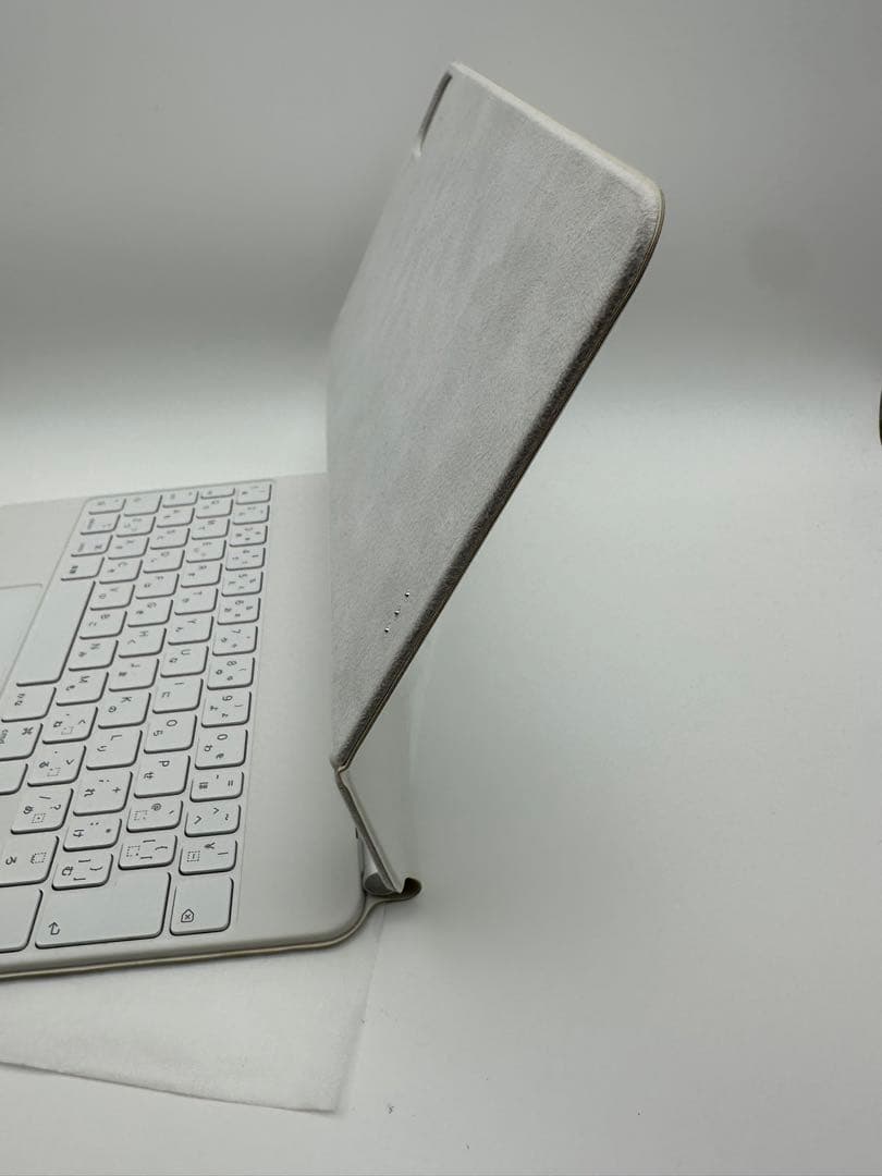 11インチ Magic Keyboard 日本語 MJQJ3J/A ホワイト