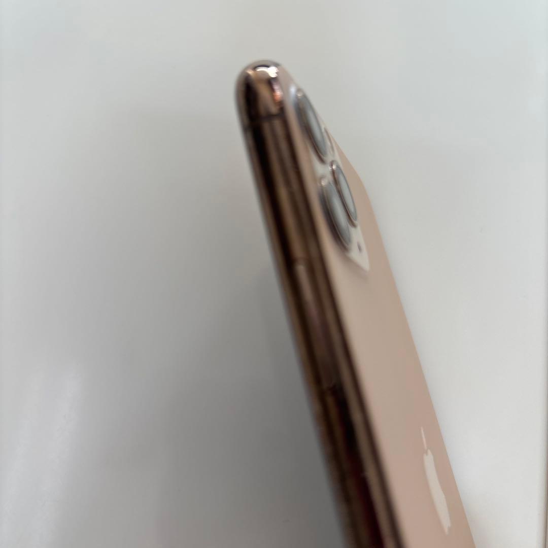 ウッディ出品　 Apple iPhone 11 Pro ゴールド 本体