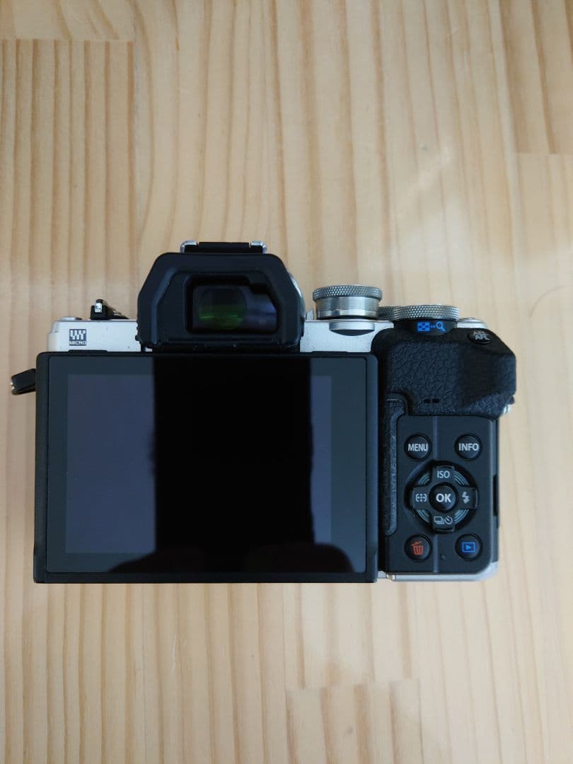★訳あり品★ OLYMPUS オリンパス OM-D E-M10 Mark IV