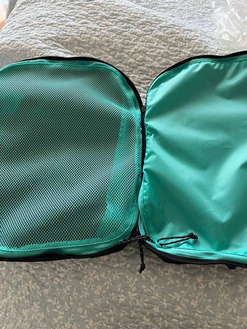 【ごまさん専用】未使用品！　Patagonia ブラックホールキューブ14L