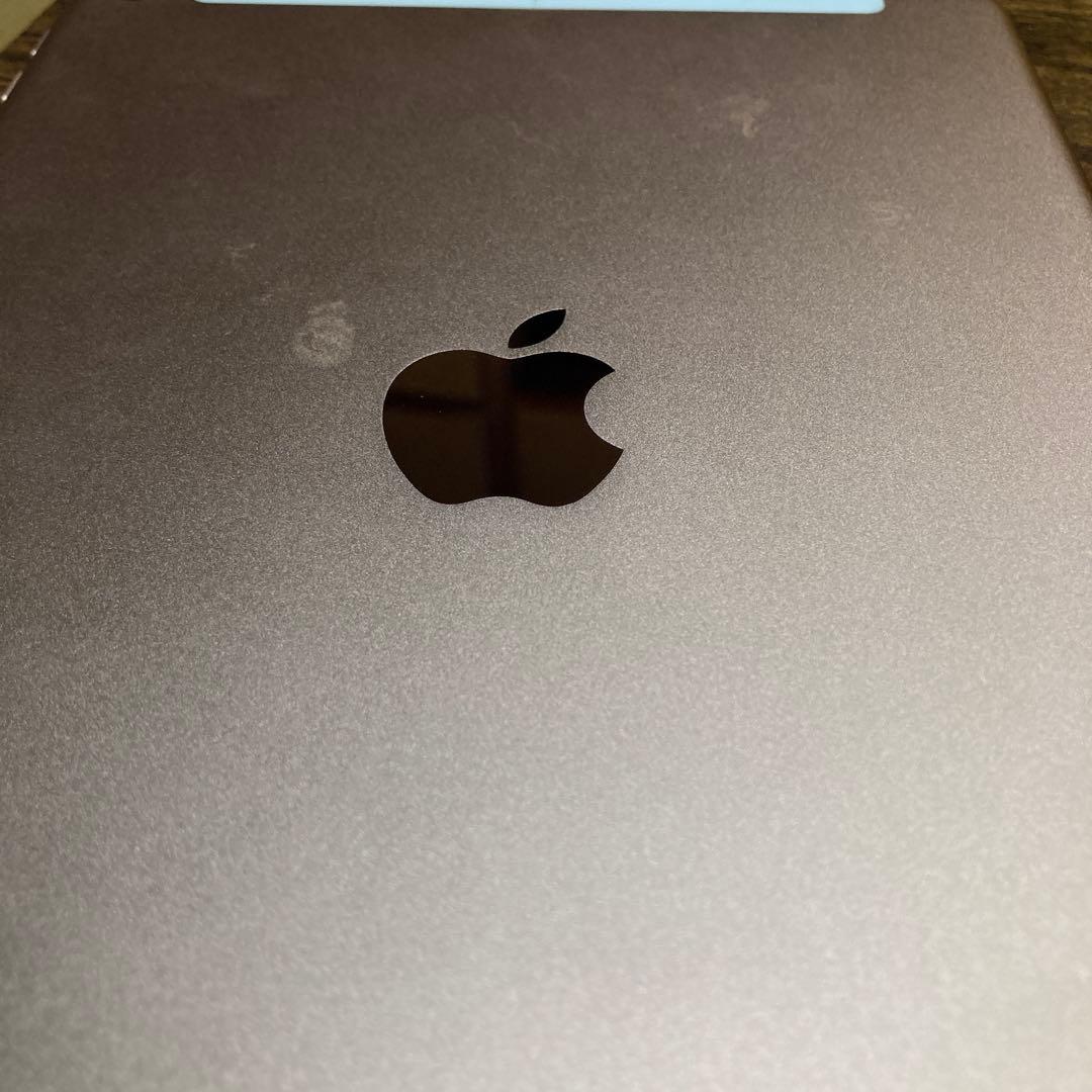 ipad 第6世代 32GB 9.7インチ