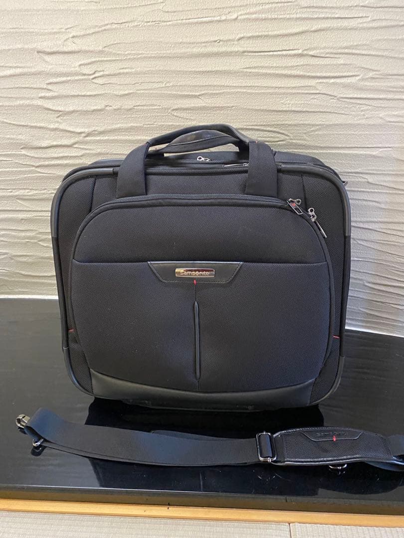 美品 Samsonite 2輪 キャリーケース 機内持込可 ビジネス 出張 黒