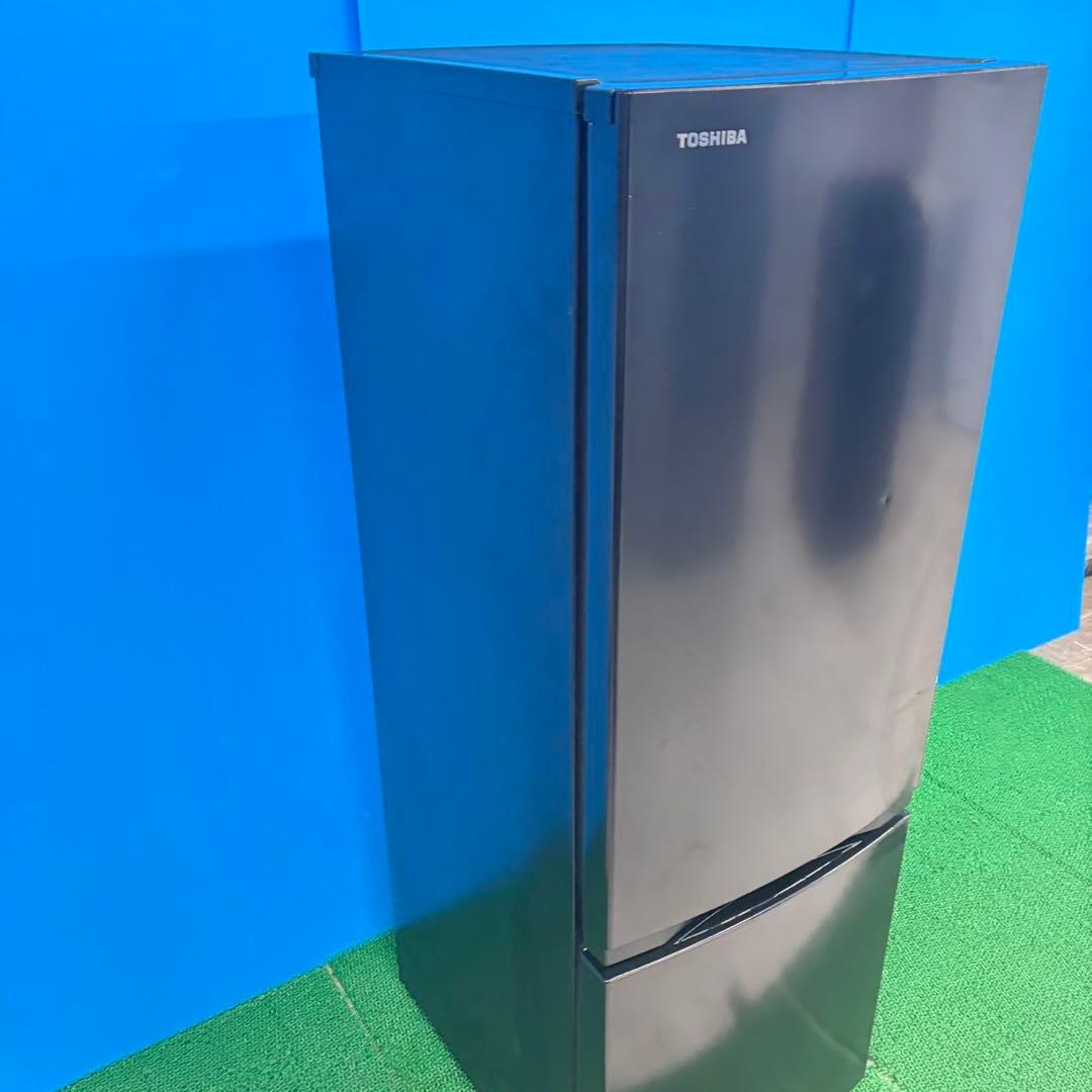 846 自炊する方にオススメです！東芝冷蔵庫　170L 小型　一人暮らし　右開き