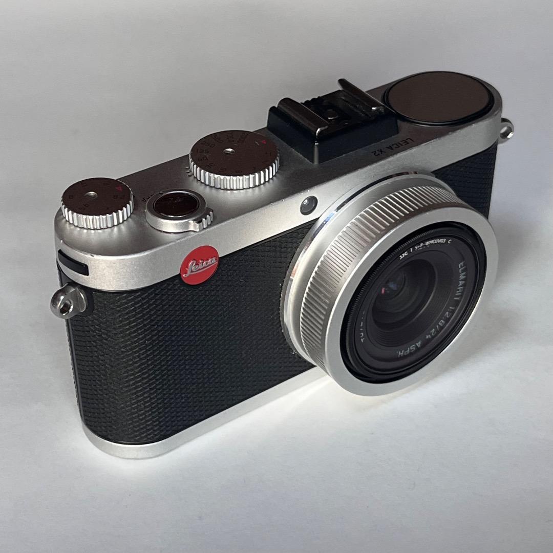 ライカ LEICA X2シルバー＋LEICA EVF2（本革ハーフケース・他）