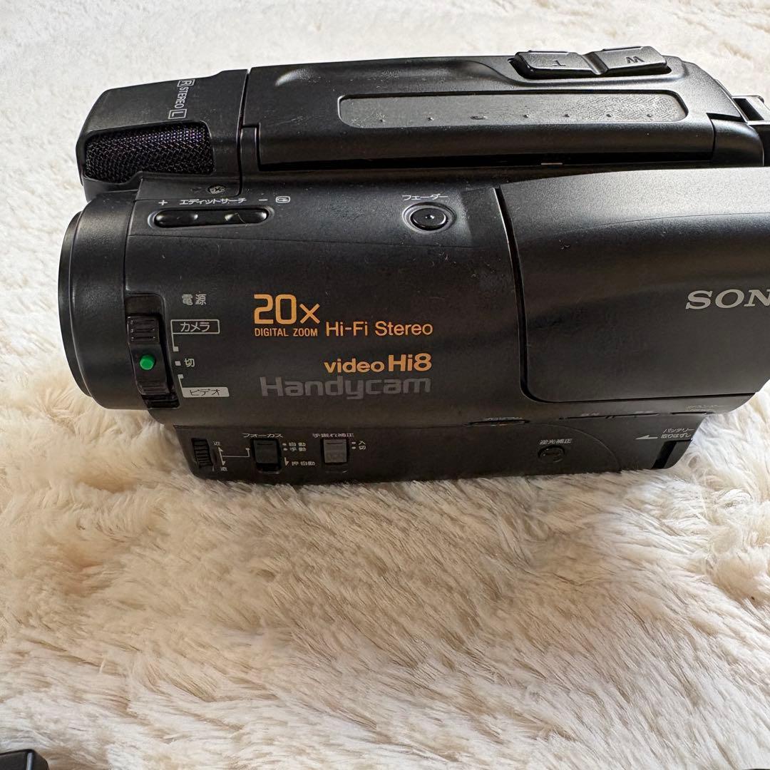 SONY Handycam 20倍デジタルズーム Hi8
