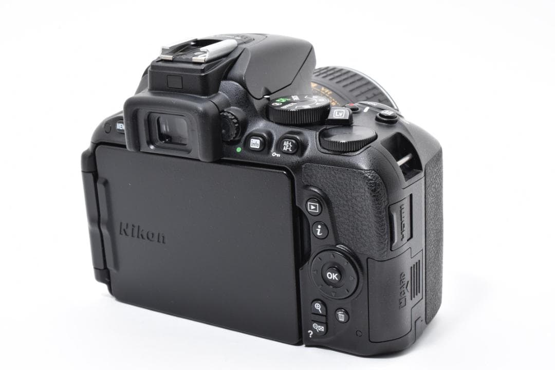 《 美品 》　ニコン　Nikon D5500 レンズセット　動作確認済み