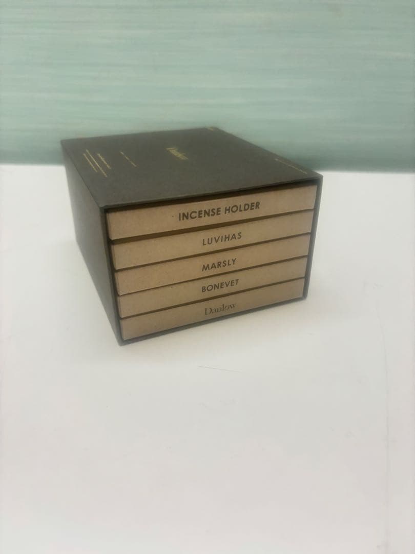 Danlow Book of Incense Sticks （no.002）