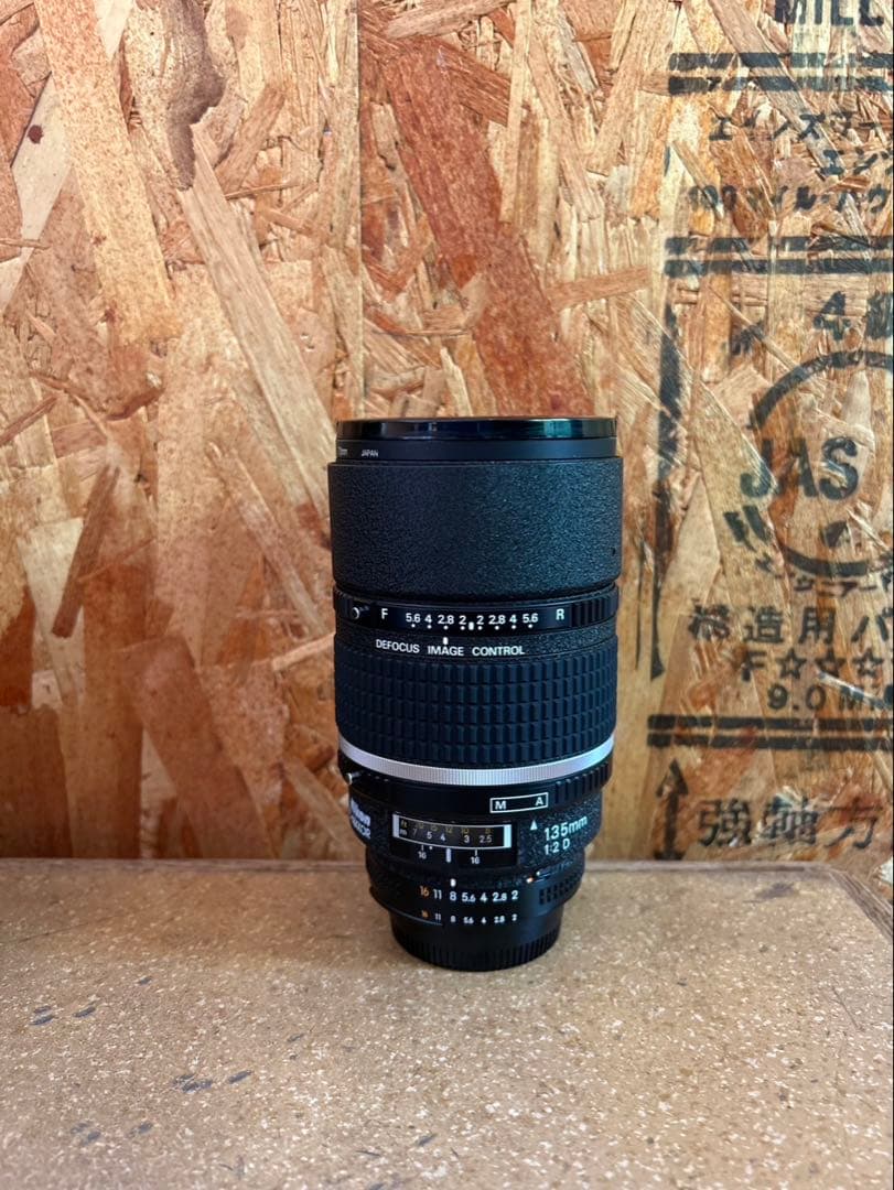 Nikon (ニコン) Ai AF DC-Nikkor 135mm F2