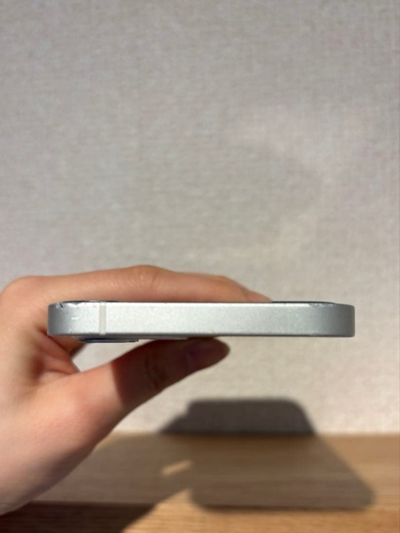 iPhone12 128GB SIMロックあり　77% 本体・箱及び充電器付き