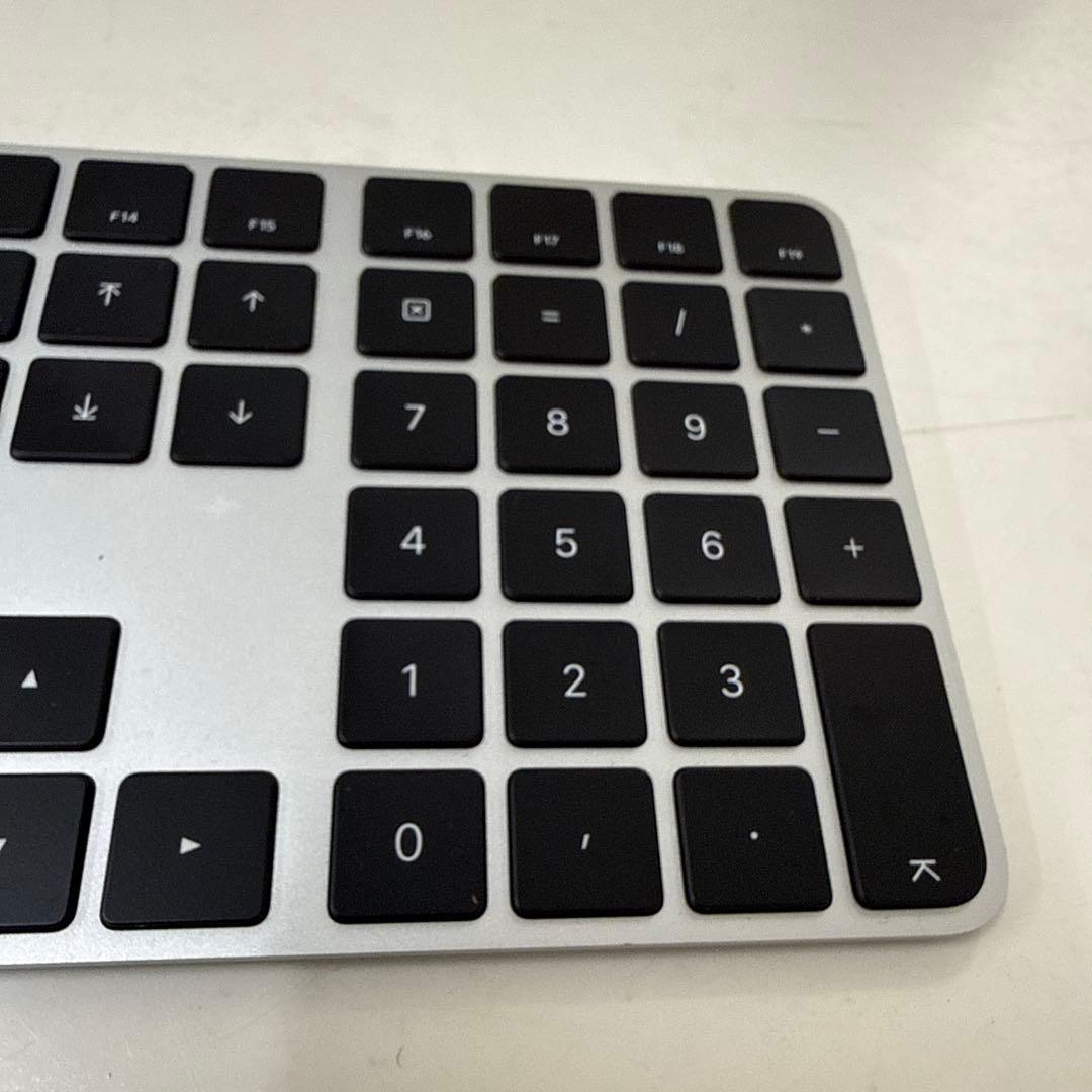 Magic Keyboard Touch ID A2520 JIS配列 ブラック