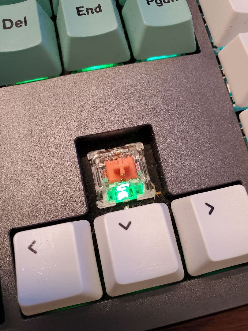 Keychron Q6 + 純正キーキャップ +赤軸 108個