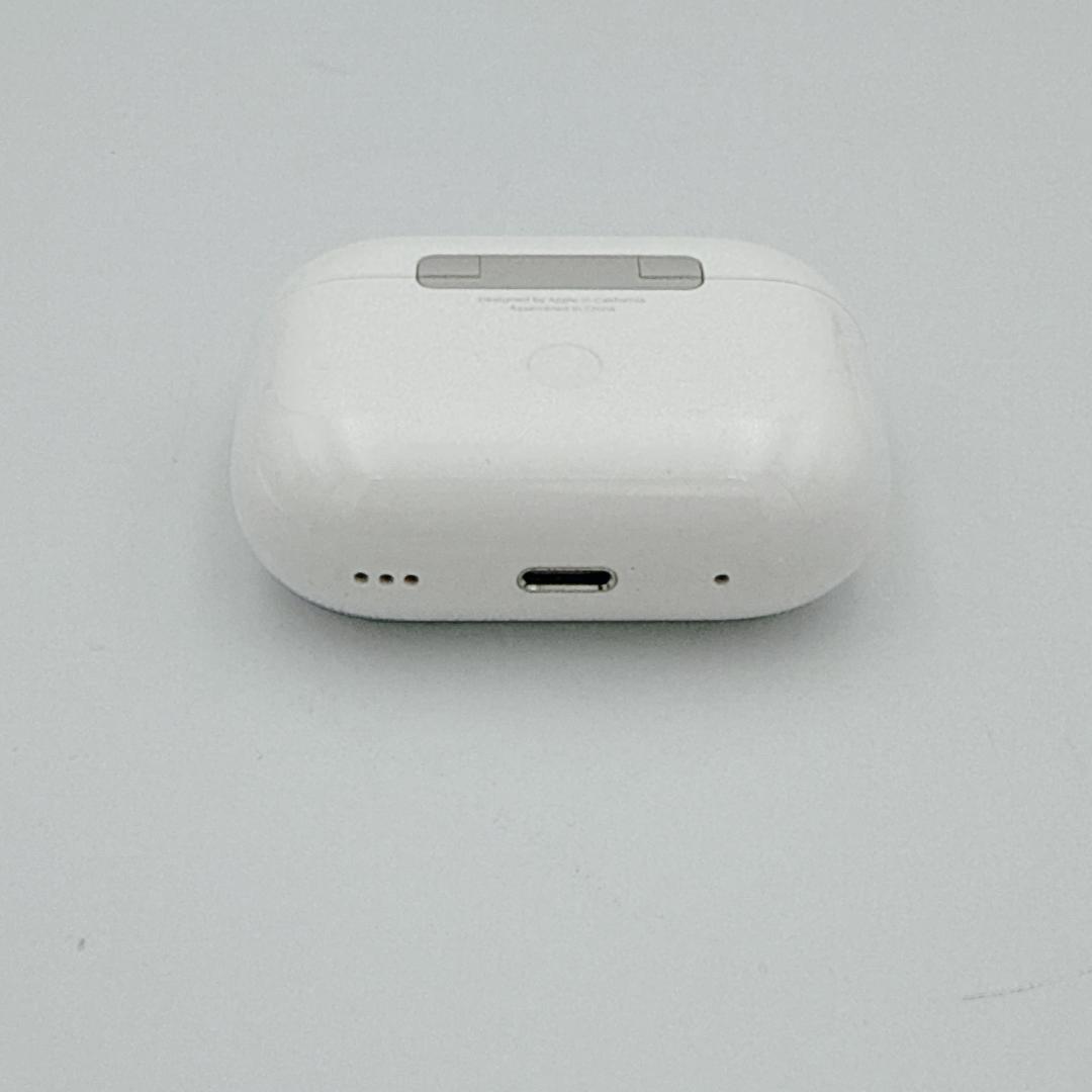 【美品】Apple AirPods Pro 第2世代 MagSafe充電ケース