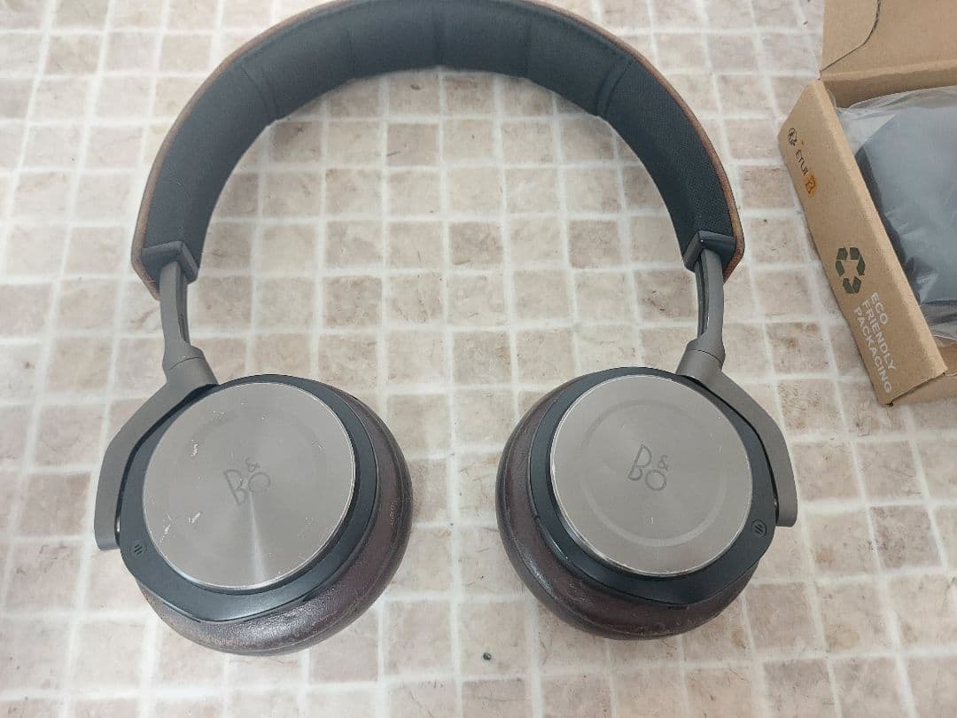 B&O H8 ワイヤレスヘッドホン 交換用イヤーパッド付き