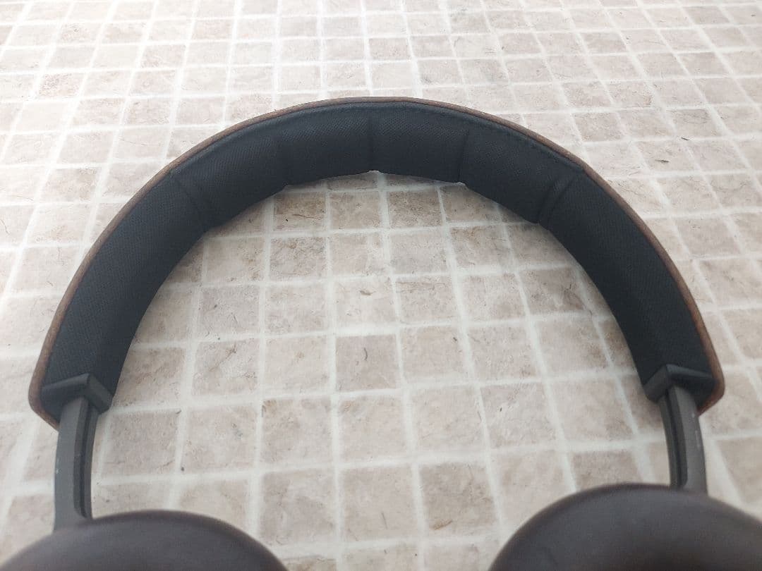 B&O H8 ワイヤレスヘッドホン 交換用イヤーパッド付き