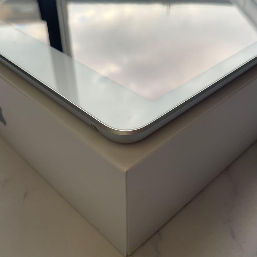 【超美品】Apple iPad 第7世代 Wi-Fi 32GB