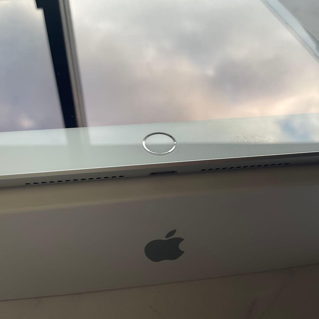【超美品】Apple iPad 第7世代 Wi-Fi 32GB