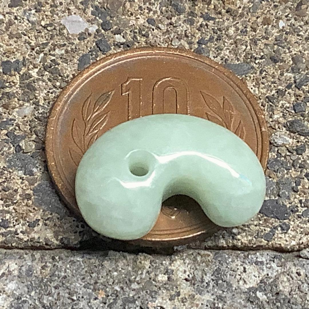 ⭕️神宿る輝石の勾玉　糸魚川翡翠*ジェダイト　高品質*極上色彩　鑑定ソーティング付