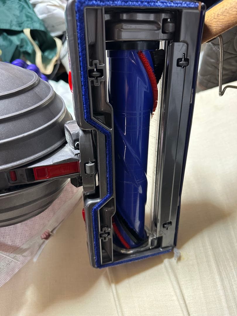 ダイソン Dyson UP15 アップライト型掃除機 smallball！