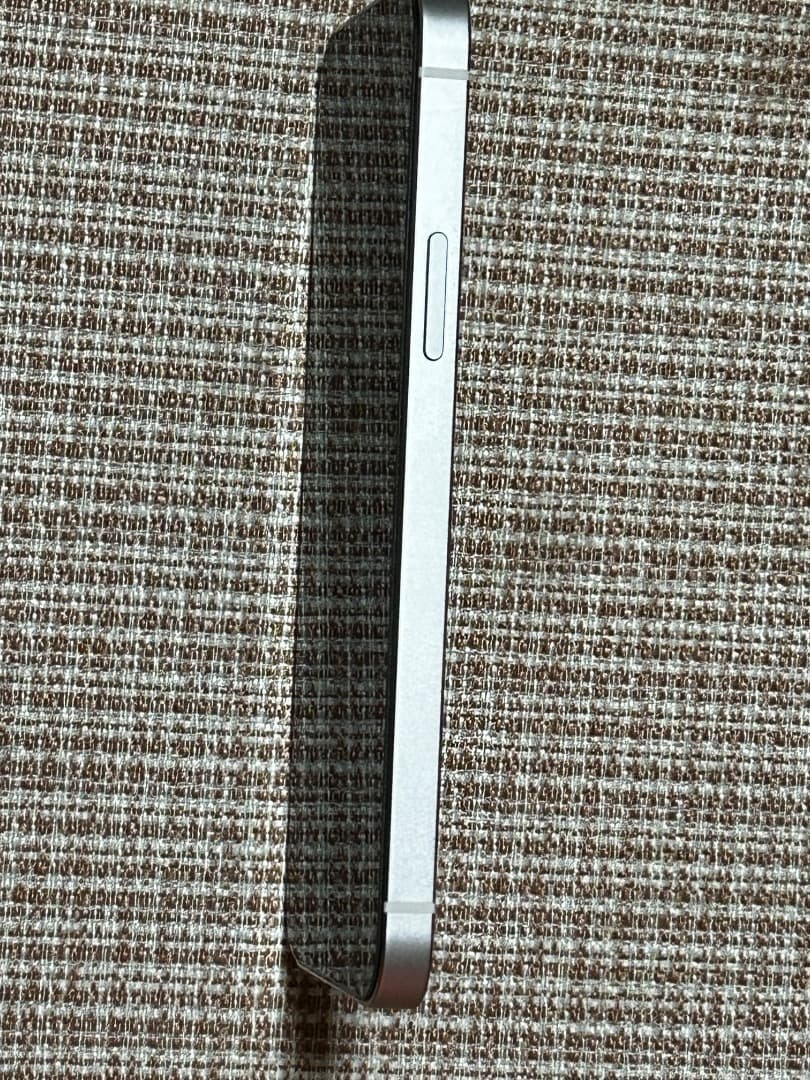 iPhone 12 64GB ホワイト