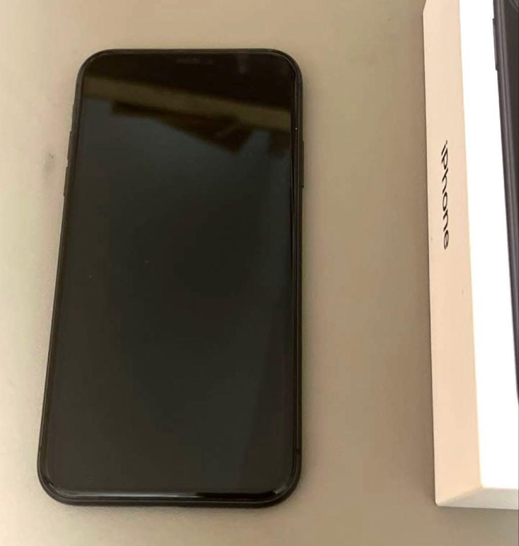 Apple iPhone 11 64GB 本体