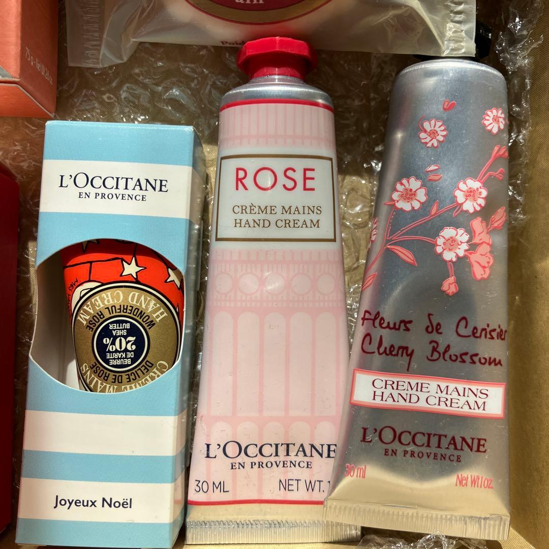 ロクシタン ハンドクリームとソープ香水セット　ポーチ付