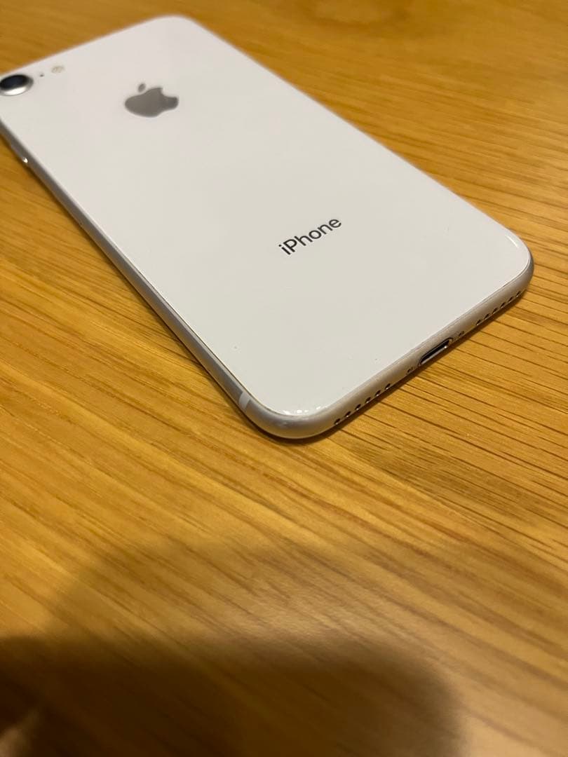 Apple iPhone 8 256GB　シルバー
