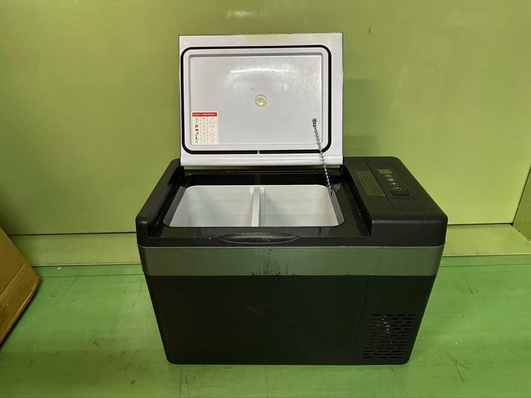 427車載冷蔵庫 29L -22℃〜10℃ 45W12V/24V車に対応