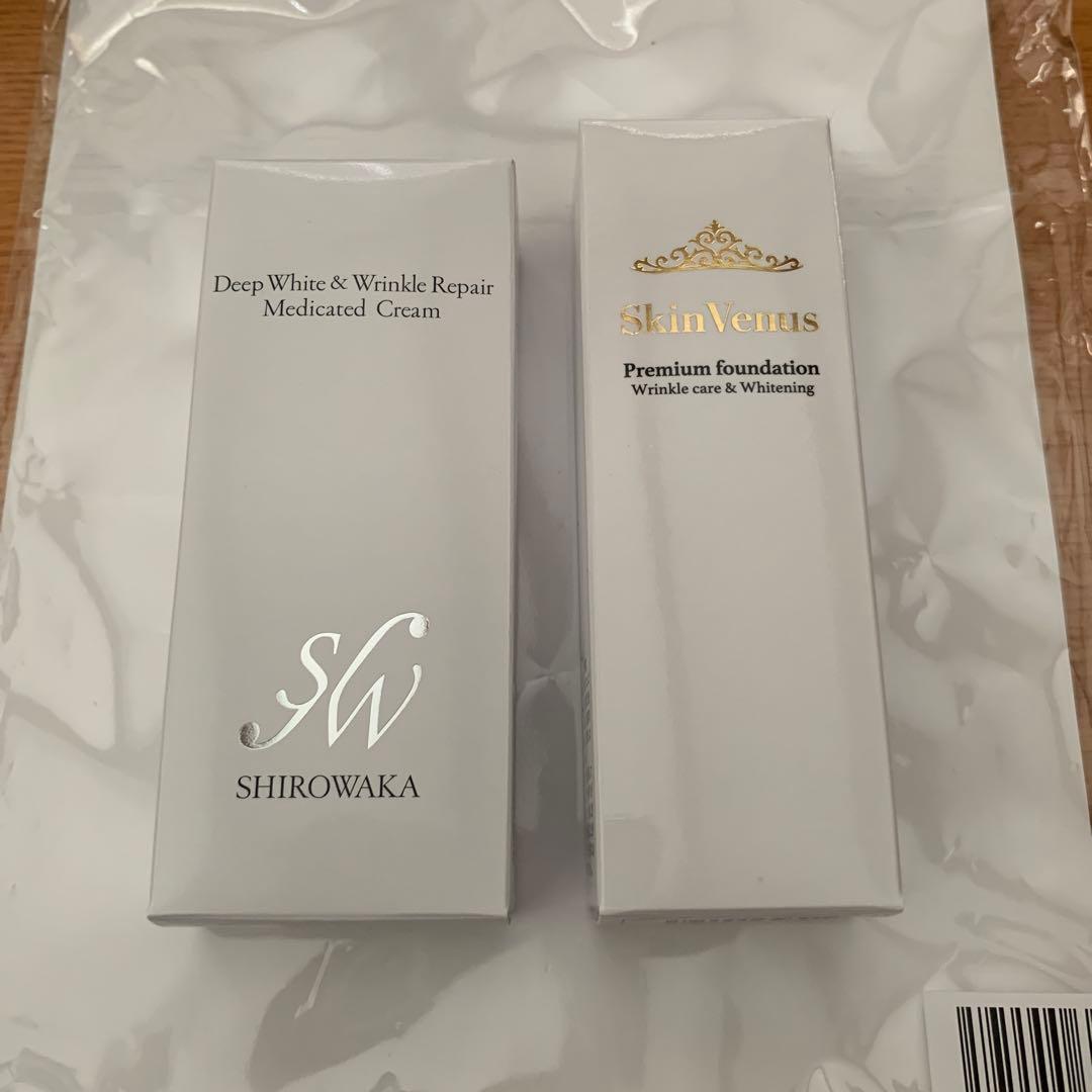 スキンヴィーナス薬用リンクルケア&美白リキッドファンデーションシロワカクリーム