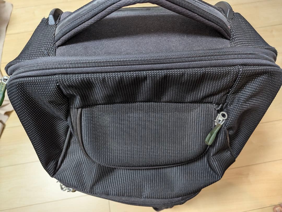 ハマジ様 スーリー THULE CROSSOVER ROLLING CARRY