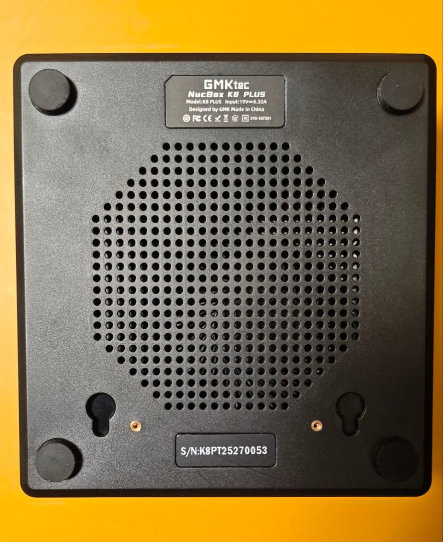 GMKtec k8 plus 8845HS 16GB/512GB ミニPC