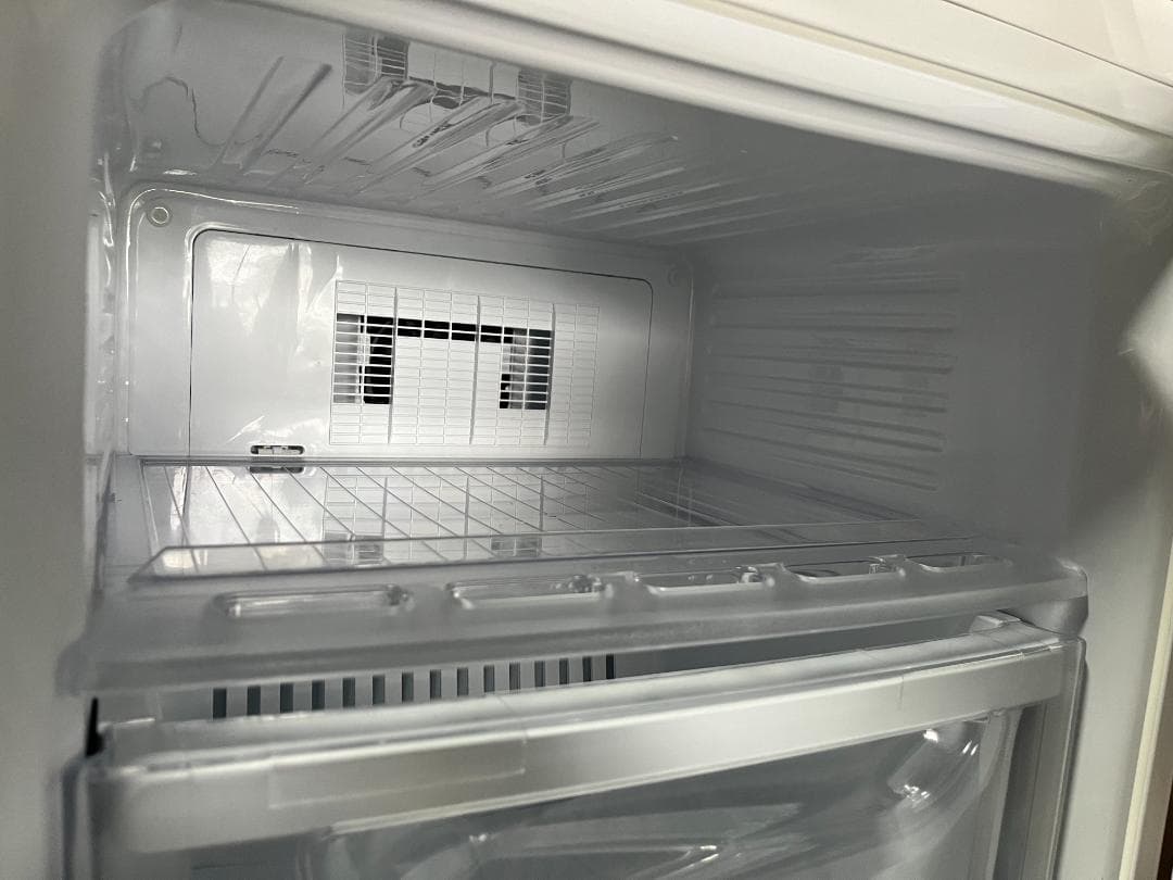 【美品・未使用】三菱 冷凍庫 2022年 121L 省エネ MF-U12H-W
