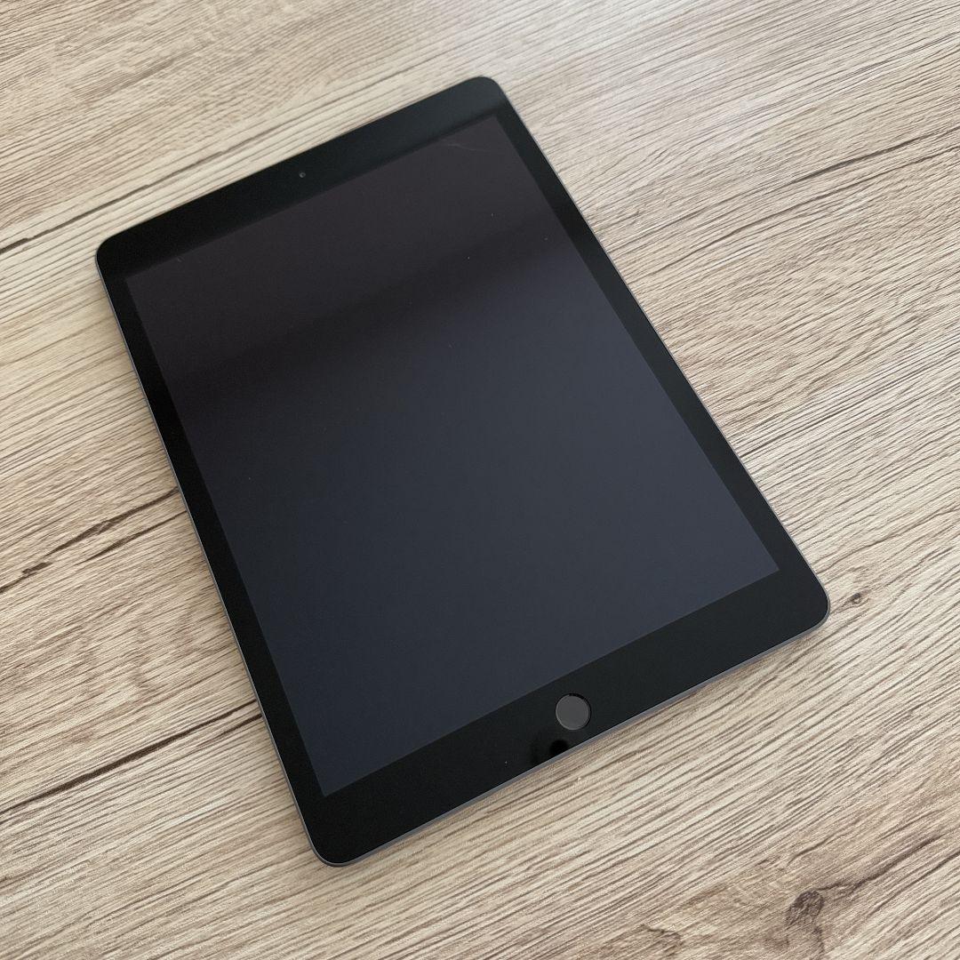 iPad 第8世代 32GB wifiモデル スペースグレイ