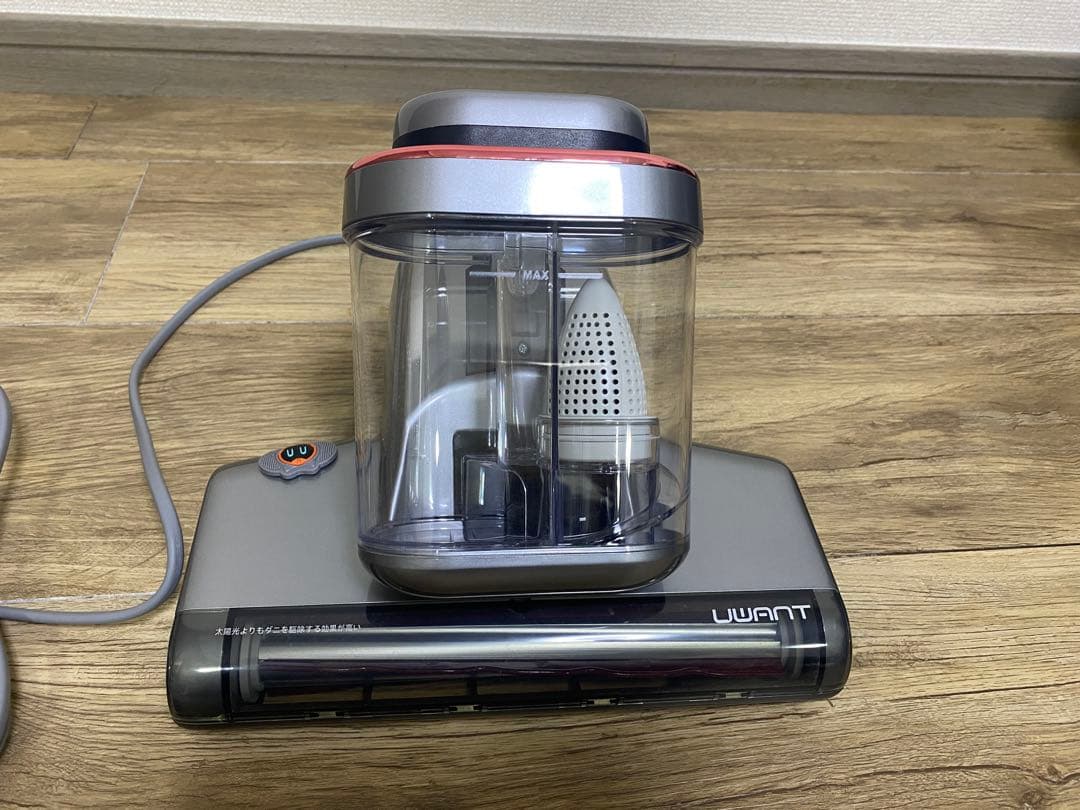 UWANT M700 布団クリーナー｜3回ほど使用・付属品あり