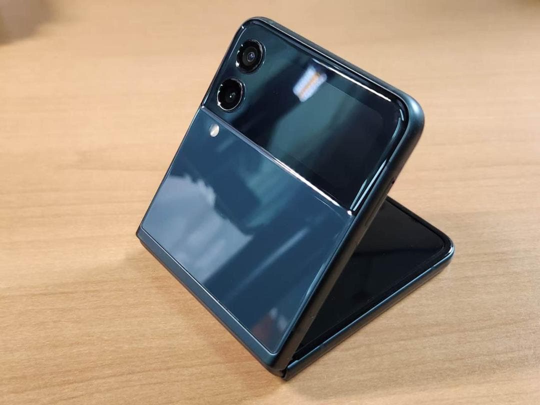 スマートフォン本体 04030A Galaxy Z Flip3 5G SM-F711U1 128GB
