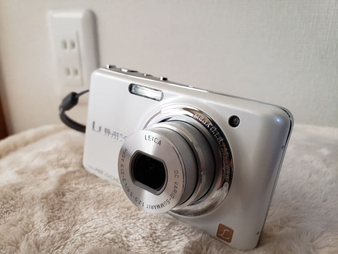 LUMIX DMC-FX77 デジタルカメラ ホワイト LEICAレンズ