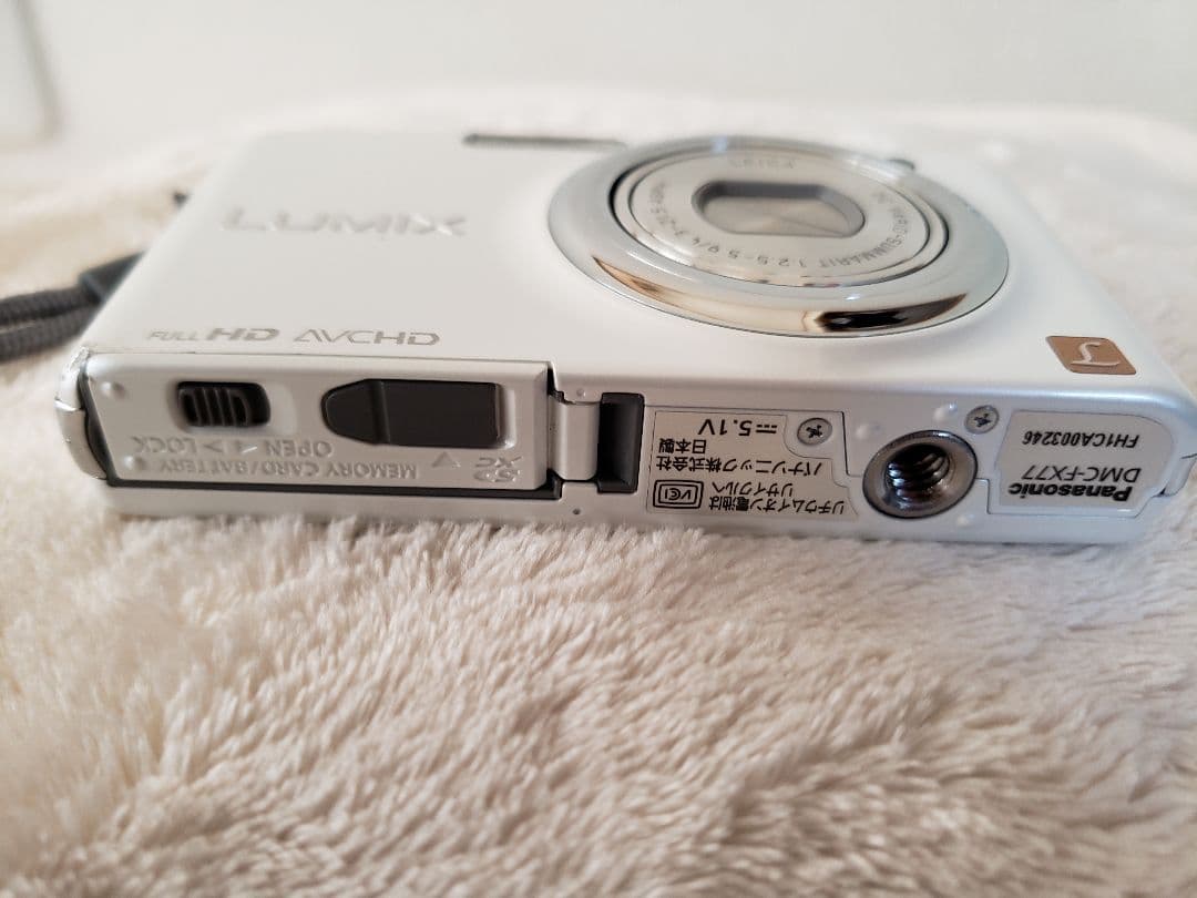 LUMIX DMC-FX77 デジタルカメラ ホワイト LEICAレンズ