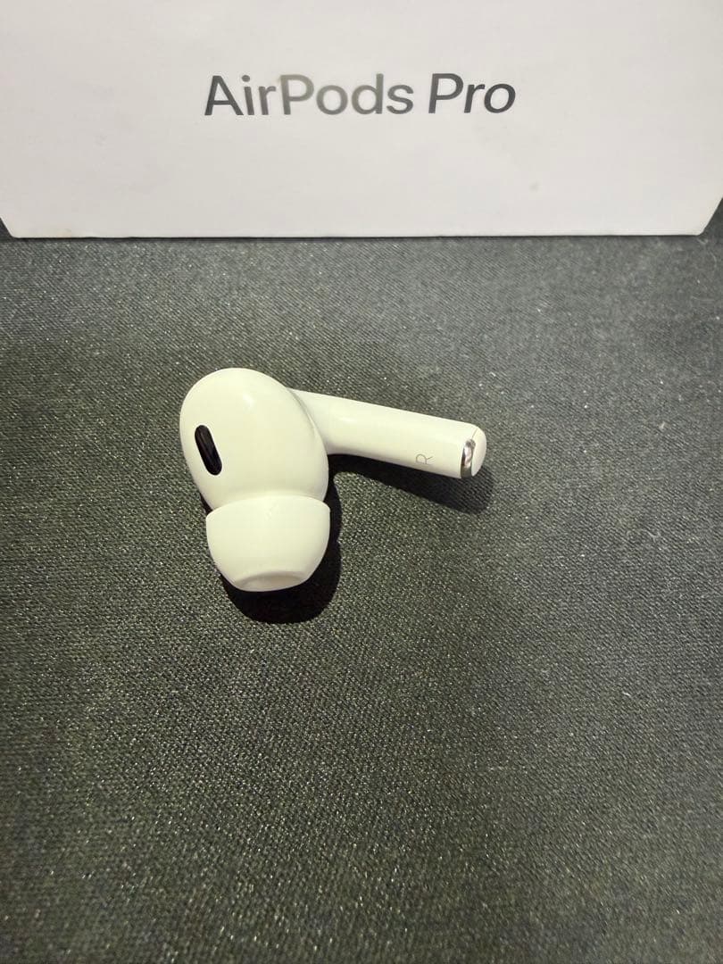 AirPods Pro 第2世代 右耳のみ　5